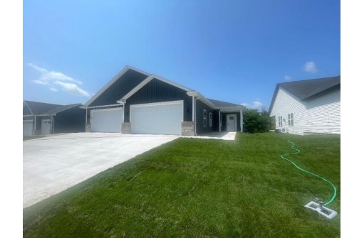 3811 Tanglewood Place, Janesville, WI 53546