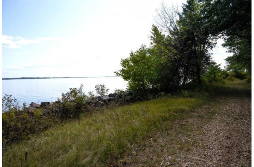 W4513 Big Bay Road, Necedah, WI 54646