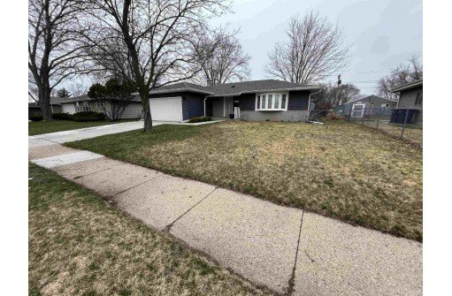 1304 Anthony Avenue, Janesville, WI 53546