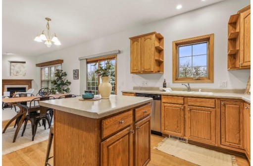 5721 Rosslare Lane, Fitchburg, WI 53711