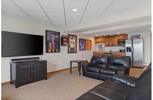 1231 Heritage Court, Sun Prairie, WI 53590