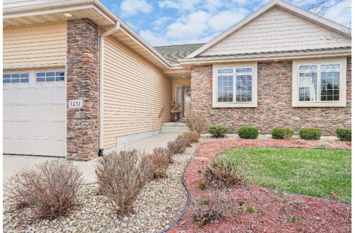 1231 Heritage Court, Sun Prairie, WI 53590