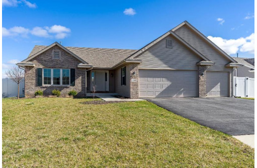 3705 Eagles Ridge Drive, Beloit, WI 53511