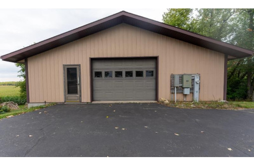 N8963 Sterk Road, Cambria, WI 53923