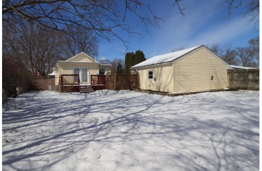 5317 Fayette Avenue, Madison, WI 53713-1605