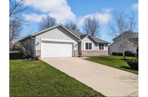 1490 St Albert The Great Drive, Sun Prairie, WI 53590