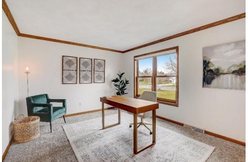 1842 Huntwick Court, Sun Prairie, WI 53590