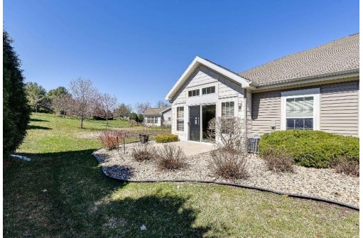 30 Northlight Way, Fitchburg, WI 53711