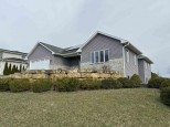 1704 Three Woods Drive Mount Horeb, WI 53572