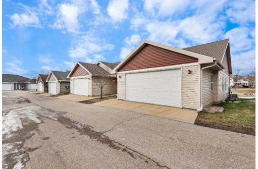 5110 Merwood Lane 118, Madison, WI 53718