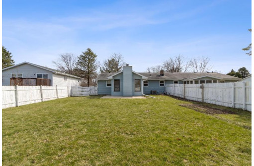 2040 Montana Avenue, Sun Prairie, WI 53590