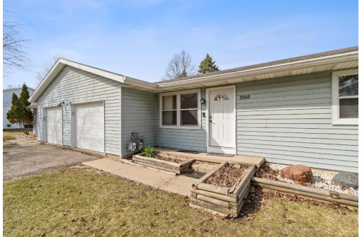 2040 Montana Avenue, Sun Prairie, WI 53590