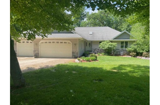 W8290 Royal Oaks Drive, Wautoma, WI 54960