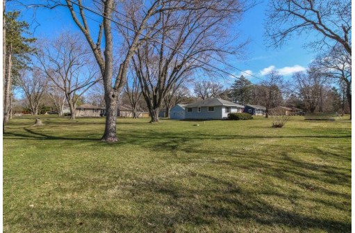 W6154 Hackbarth Road, Fort Atkinson, WI 53538