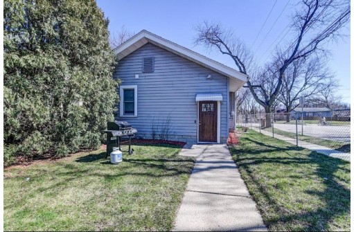 1870 Fisher Street, Madison, WI 53713