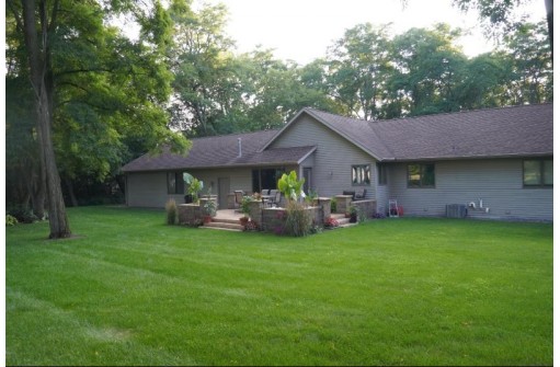 W11243 Red Cedar Drive, Lodi, WI 53555