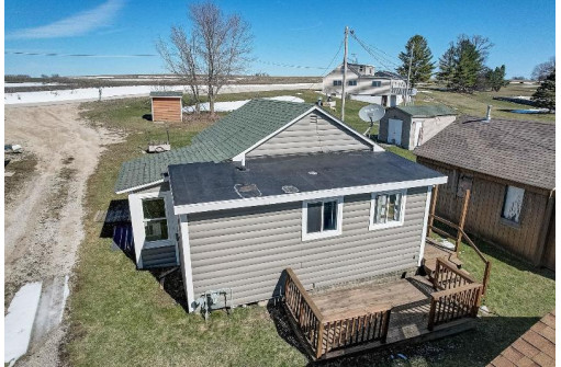 W10723 Blackhawk Trail 14, Fox Lake, WI 53933