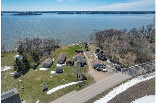 W10723 Blackhawk Trail 14, Fox Lake, WI 53933