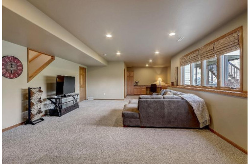 3002 Bunker View, Sun Prairie, WI 53590