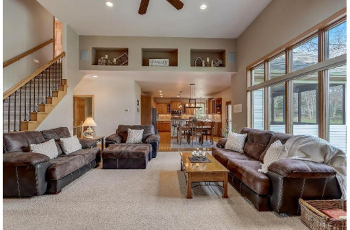 3002 Bunker View, Sun Prairie, WI 53590