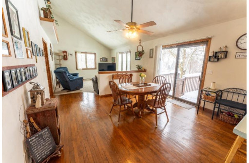 W1784 County Road Aw, Randolph, WI 53956