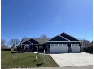 6686 Royal View Drive DeForest, WI 53532