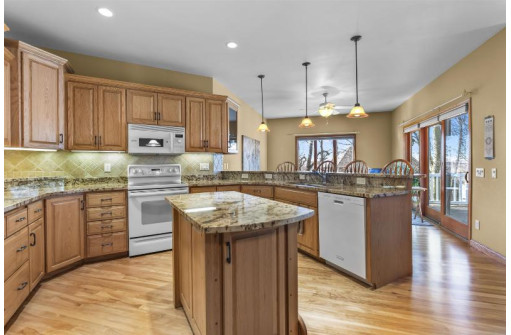 1515 Tierney Drive, Waunakee, WI 53597