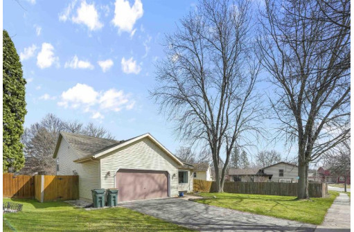 3059 Artesian Lane, Madison, WI 53713