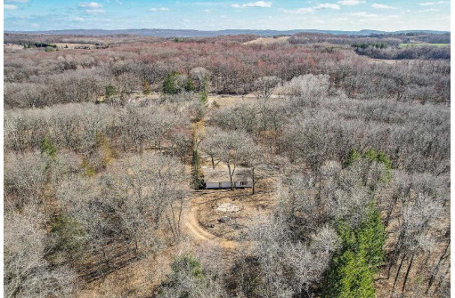 E11874 Trap Shoot Road, Baraboo, WI 53913