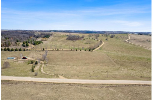 5 AC County Road K, Hollandale, WI 53544