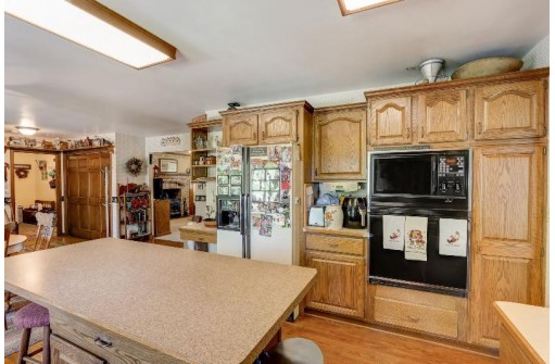 W9264 Iron Road, Beaver Dam, WI 53916-2630