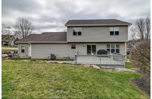 608 Sunnybrook Drive, DeForest, WI 53532