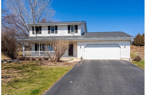 883 Iroquois Circle, Baraboo, WI 53913