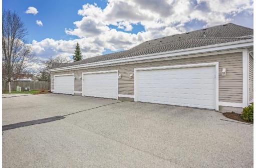 3805 Ice Age Drive, Madison, WI 53719