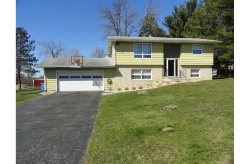 7901 N Yahara Road, DeForest, WI 53532