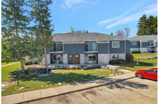 1303 Whispering Pines Way, Fitchburg, WI 53713