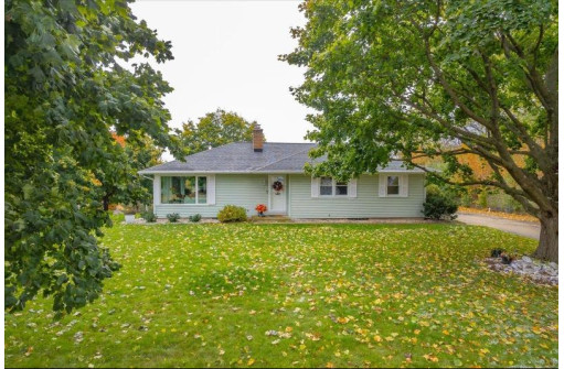 613 Yahara Street, DeForest, WI 53532