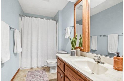 1805 Paso Roble Way, Madison, WI 53716