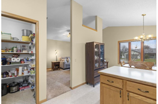 535 Oakwood Drive, Oregon, WI 53575