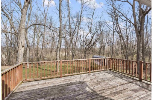 5631 Hodgson Road, Mazomanie, WI 53560