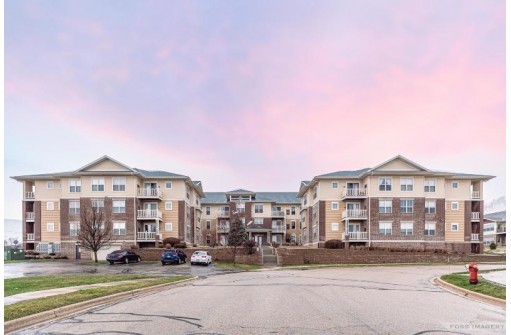 5831 Lupine Lane 201, Madison, WI 53718