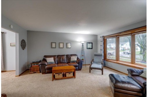 4906 Ralph Circle, Madison, WI 53714