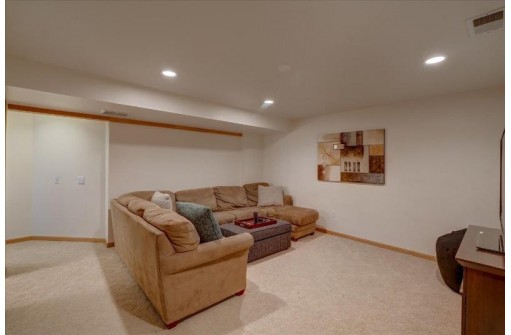 3802 Cosgrove Drive, Madison, WI 53719