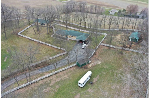 38371 Highway 18, Prairie Du Chien, WI 53821