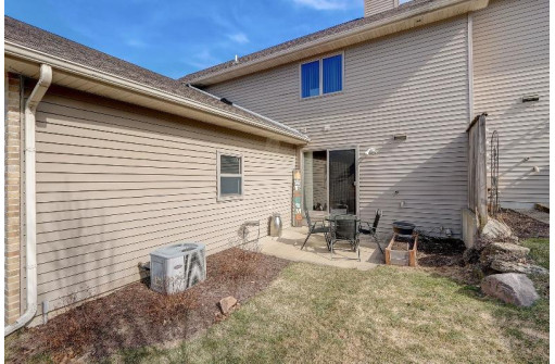 105 Fairview Way, Waunakee, WI 53597