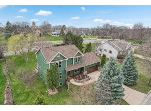 815 Sunnybrook Drive DeForest, WI 53532