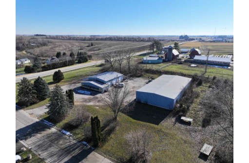 5961 Highway 151, Platteville, WI 53818