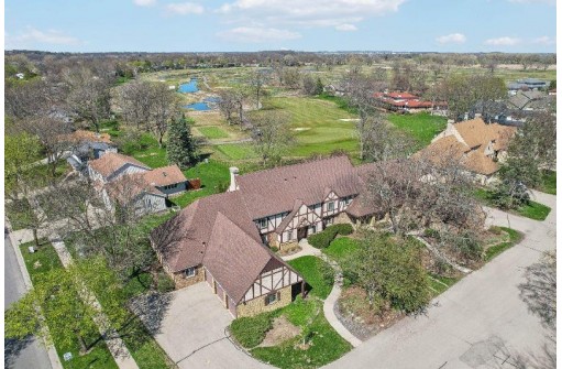 4 Golf Course Road, Madison, WI 53704