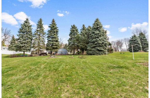 N8446 Concord Parkway, Beaver Dam, WI 53916