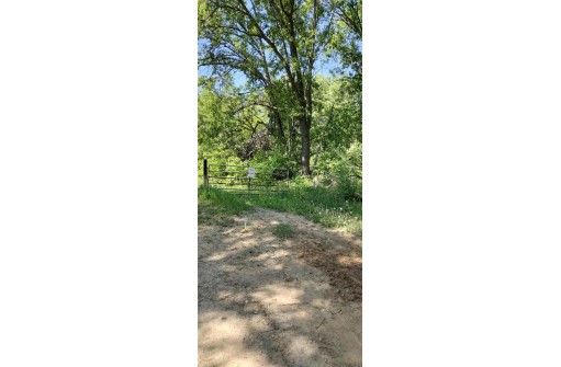 35.90AC Kassner Road, Wisconsin Dells, WI 53965